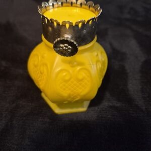 Vintage Avon Moonwind Little Lamp Yellow Milk Glass Perfumed Talc Bottle
